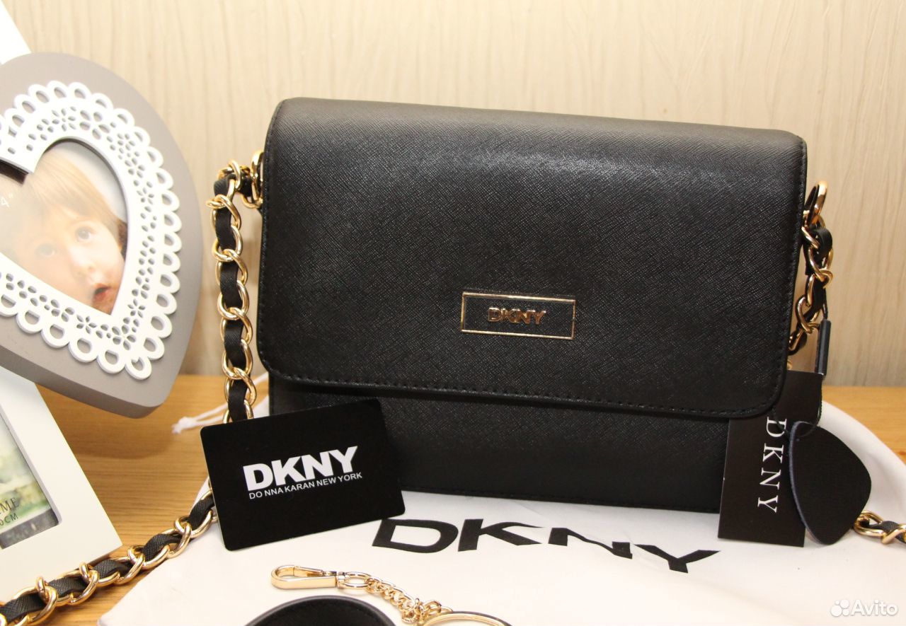 Купить оригинал dkny. Donna Karan DKNY клатч. Сумка клатч DKNY. Сумка DKNY kzd13903. Donna Karan (DKNY) сумка синяя.