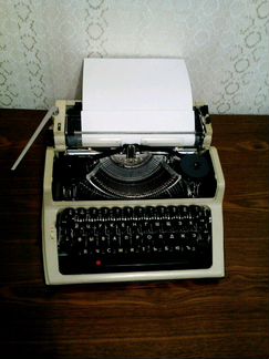Пишущая машинка пп-215-01