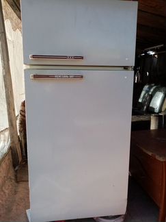 Продам холодильник Юрюзань -207