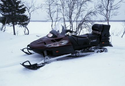 Продам снегоход Lynx St 500
