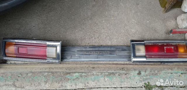 Задние фонари Nissan Sunny B14