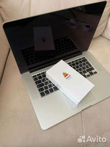 Макбук про 15 Ретина core I7 3.4g/8/256/gf650