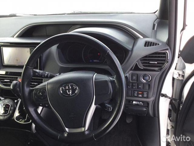 Toyota Voxy 2.0 CVT, 2019, 56 000 км