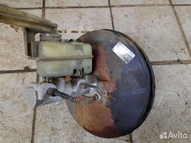 Вакуум главный тормозной цилиндр Chrysler Voyager