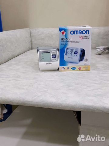 Тонометр автоматический omron R3 opti на запястье