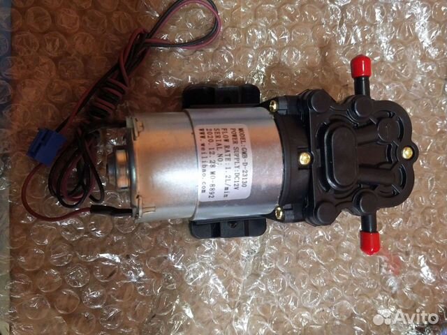 Водяной насос помпа
