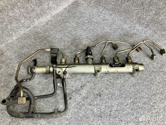 Топливная рампа Hyundai Starex Kia Sorento d4cb