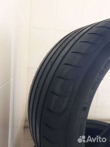 Goodyear 245/45 R18, 4 шт