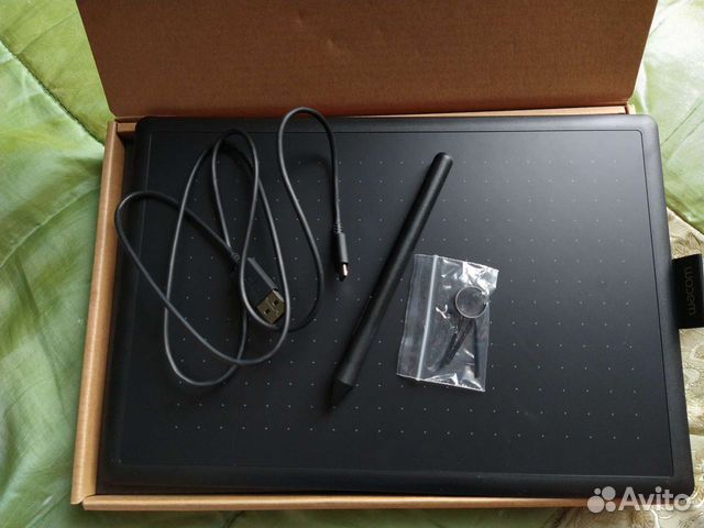 Графический планшет One by Wacom