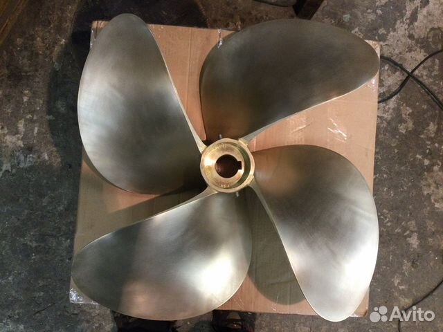 Комплект гребных винтов Azimut-55 новый