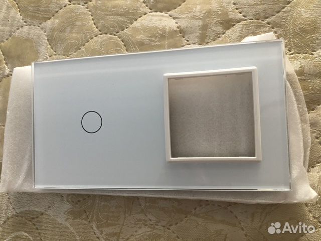 Рамка для сенсорного выключателя Livolo