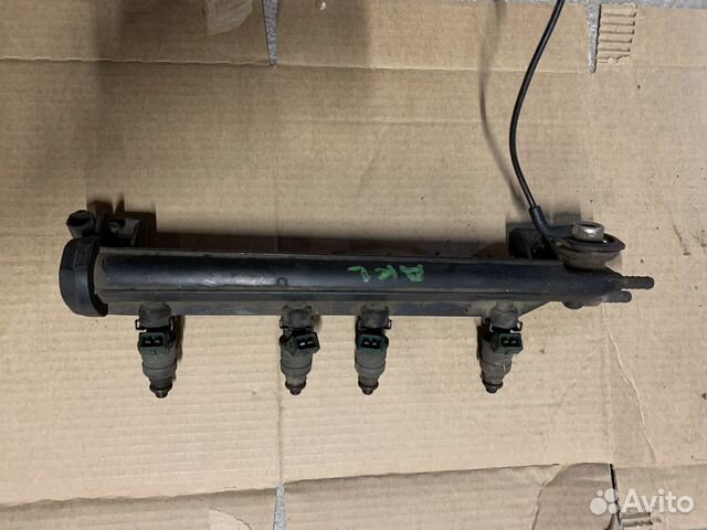 Топливная рампа audi 1.6 akl