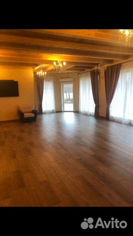 

3-к. коттедж, 140 м²