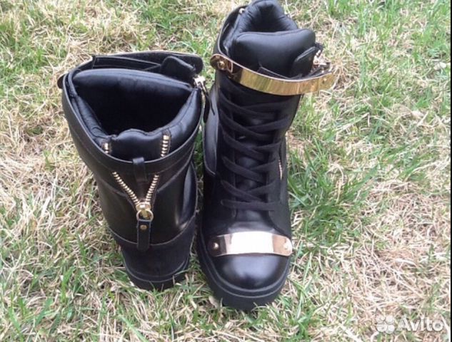 Сникерсы Giuseppe zanotti (кеды на танкетке) Сникерсы Giuseppe zanotti (кеды на танкетке)
