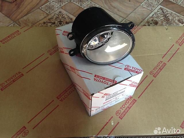 Стекло туманки Тойота камри и другие
