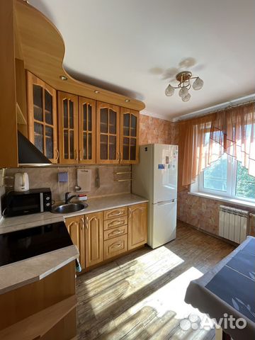 

1-к. квартира, 35 м², 3/5 эт.