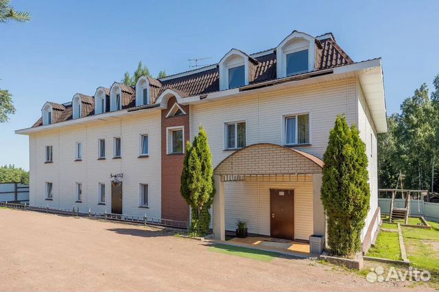 

10-к. и более коттедж, 870 м²