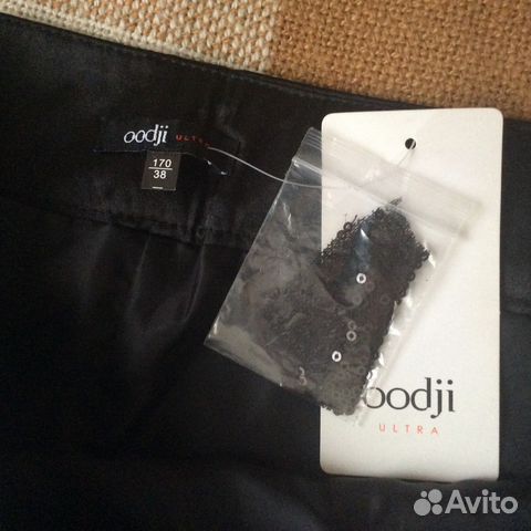 Юбка черная с пайетками Юбка черная с пайетками