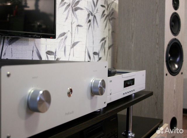 Hi End стерео усилитель c сверхнизкими искажениями Hi End стерео усилитель c сверхнизкими искажениями