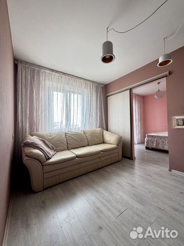 

1-к. квартира, 32 м², 8/10 эт.