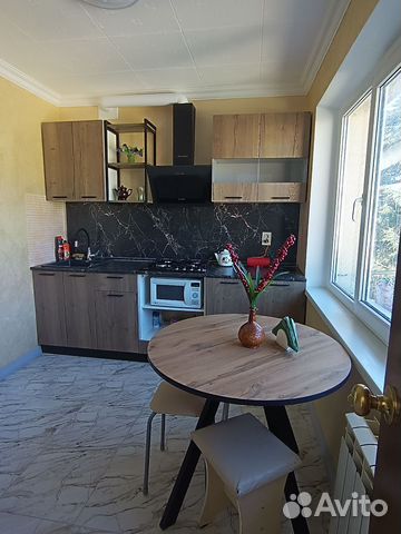 

2-к. квартира, 40 м², 2 кровати