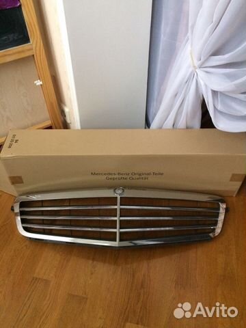 Решетка радиатора оригинал для Mercedes C-class W2