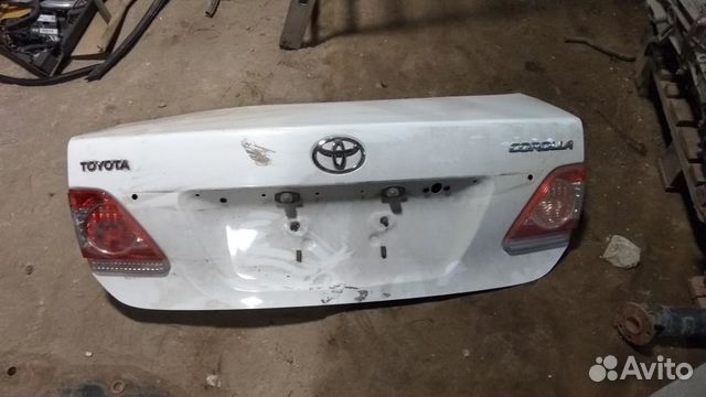 Крышка багажника toyota Corolla E15 2006-2013