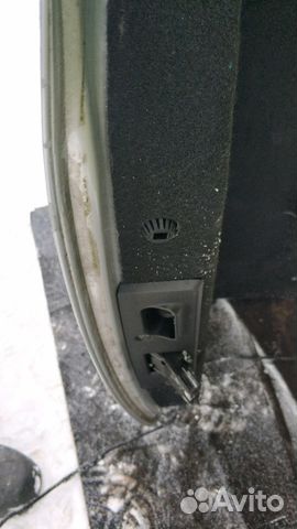 Mercedes w203 крышка багажника серая Mercedes w203 крышка багажника серая