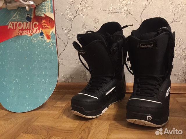 Сноуборд Atomic с креплением и ботинки Burton Сноуборд Atomic с креплением и ботинки Burton