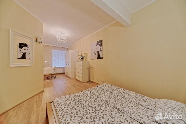 2-к квартира, 65 м², 2/4 эт.