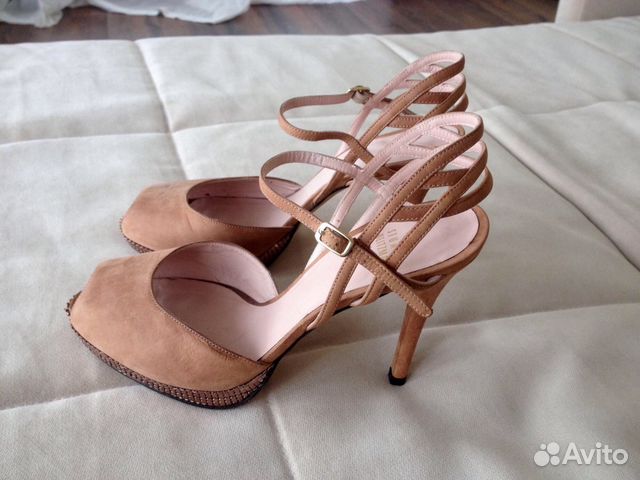 Босоножки Stuart Weitzman новые Босоножки Stuart Weitzman новые