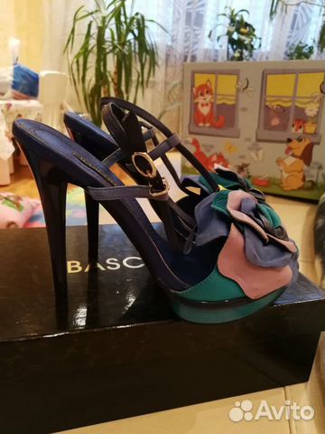 Босоножки кожаные Basconi р.39 Босоножки кожаные Basconi р.39
