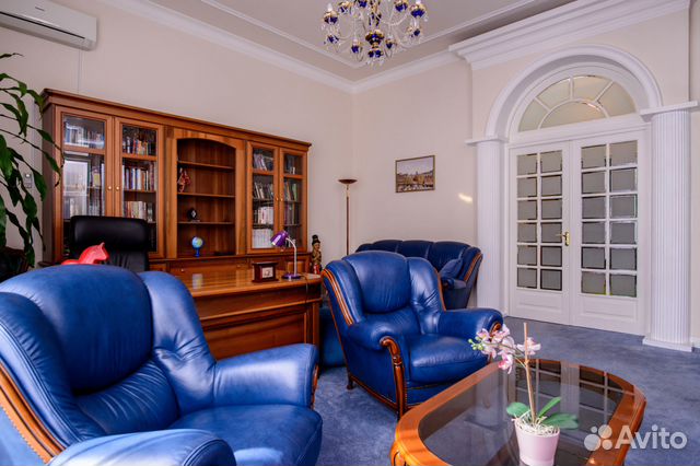 5-к квартира, 190 м², 2/6 эт.