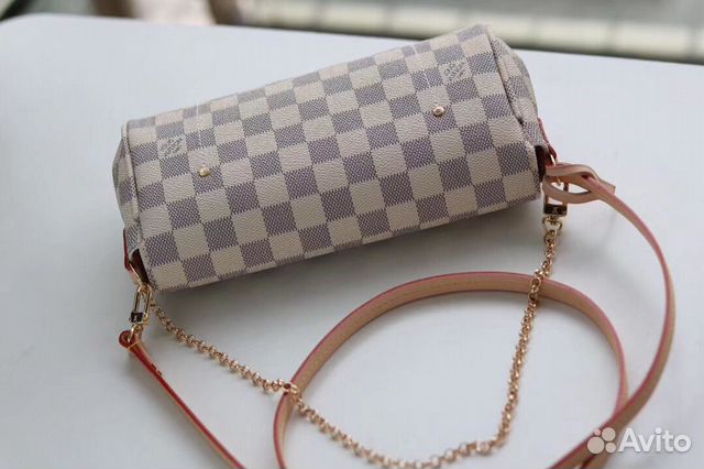 Сумка Louis Vuitton LV белая Сумка Louis Vuitton LV белая