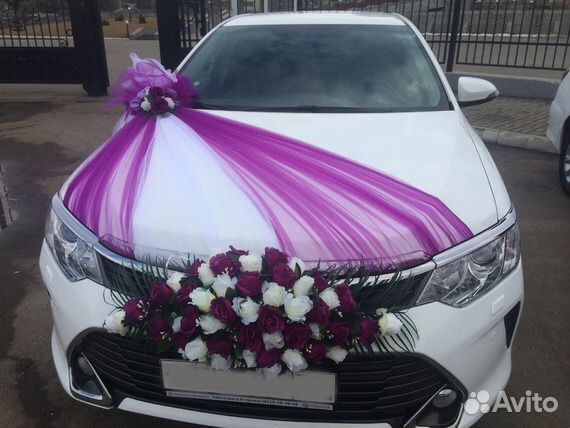 Белая Toyota Camry на свадьбу Белая Toyota Camry на свадьбу