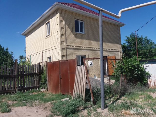 Коттедж 153 м² на участке 7 сот.