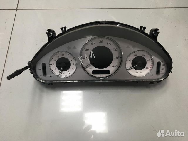 Панель приборов Mercedes w211 2115401248