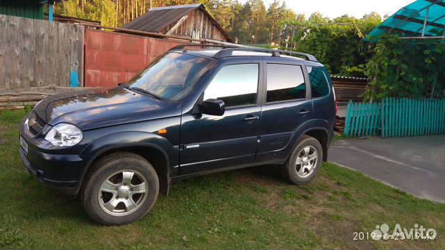 Chevrolet Niva 1.7 МТ, 2010, битый, 77 000 км