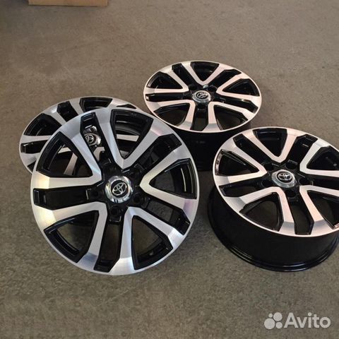 Toyota Land Cruiser 200 Excalibur Black R20 5х150 Toyota Land Cruiser 200 Excalibur Black R20 5х150