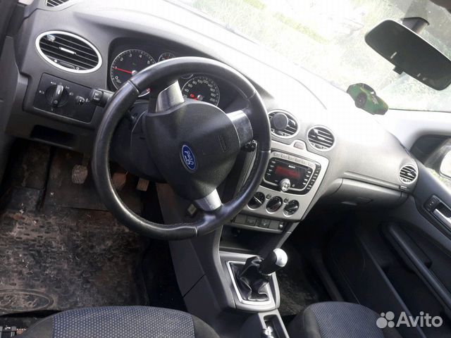 Ford Focus 1.8мт, 2007, битый, 135000км
