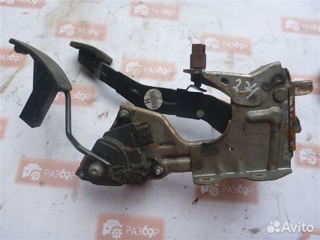 Педальный узел Nissan Qashqai J10 K9K 2007 Педальный узел Nissan Qashqai J10 K9K 2007