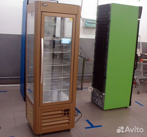 Кондитерская витрина