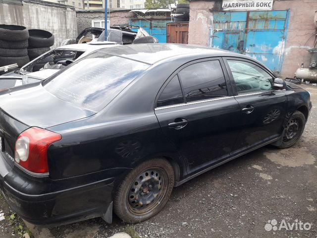 Разбираем Toyota Avensis Sedan 2008