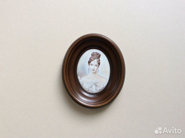 Портреты пушкинской эпохи. Миниатюры на эмали Портреты пушкинской эпохи. Миниатюры на эмали