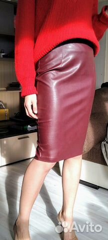 Юбка-карандаш цвета Burgundy
