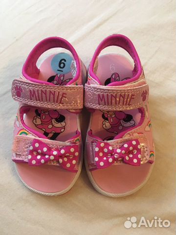 Сандалии детские новые Minnie 22-23 размер Сандалии детские новые Minnie 22-23 размер