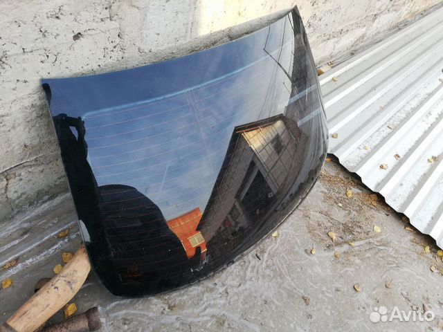 Стекло заднее Mercedes W203 Стекло заднее Mercedes W203