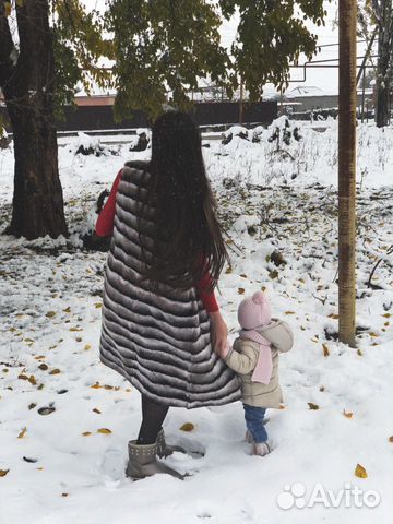 Безрукавка, носила в один сезон в отличном состоян
