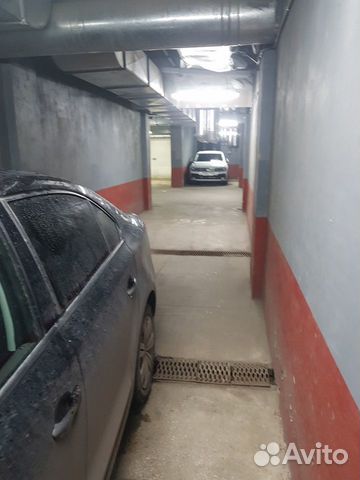 Машиноместо, > 30 м² Машиноместо, > 30 м²