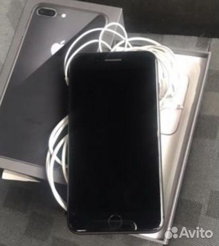 Телефон iPhone8 PIus